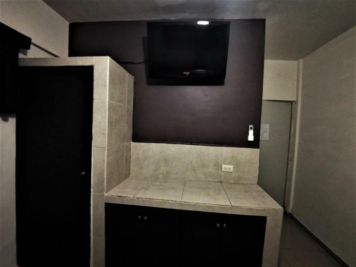 Mi Depa Tec 25 Apartment Монтерей Екстериор снимка